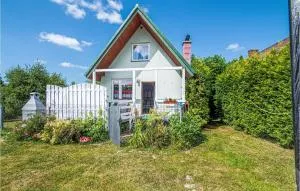 2 Bedroom Amazing Home In Lubiatowo - 萨希诺