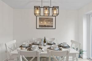 Charming Sea Haven House, Close to the Marina