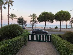 Coquet logement front de mer