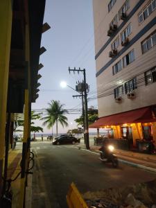 Apto Pe na Areia, direcao Ilha-Balneario Camboriu.