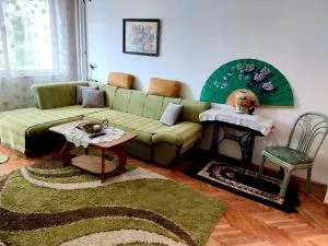 Stan na dan Novi Grad - Dvor