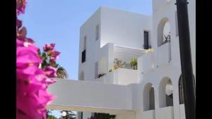 Fabuloso y amplio Duplex en Urb Jardines de Sotogrande