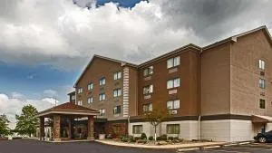 Comfort Inn & Suites Copley Akron - Copley