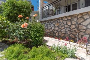 Apartments by the sea Rastici, Ciovo - 5233