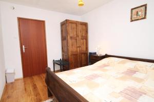 Holiday house with WiFi Okrug Gornji, Ciovo - 5253