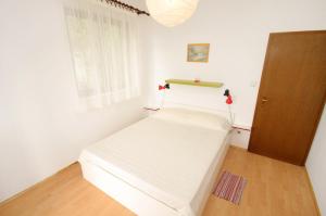 Apartments by the sea Jadranovo, Crikvenica - 5286