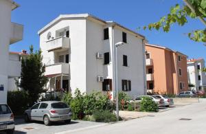 Apartments with a parking space Baska, Krk - 5443 