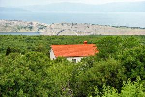 Apartments with a parking space Smrika, Kraljevica - 5508