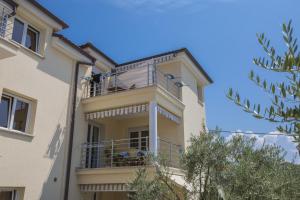 Apartments by the sea Selce, Crikvenica - 5367 