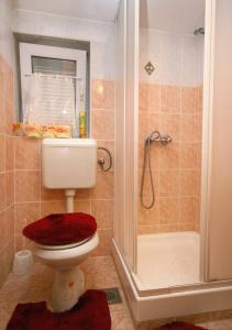 Apartments with a parking space Punat, Krk - 5350