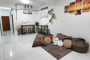 The Homestay 105 - nearby sky mirror jetty - Netflix & xbox - Kampong Telok Piai