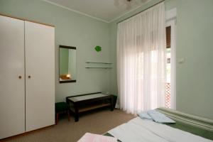 Apartments with a parking space Selce, Crikvenica - 5513