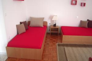 Apartments with parking space Novi Vinodolski - 5529