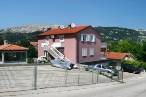 Apartments with a parking space Baska, Krk - 5450