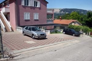 Apartments with a parking space Baska, Krk - 5450