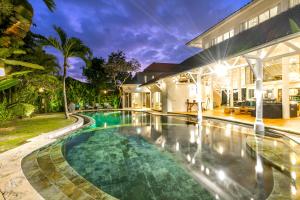 La Villa Oberoi (6 BR)