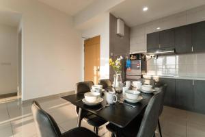 Conezion Residence Putrajaya 3BR6Pax IOI City Mall