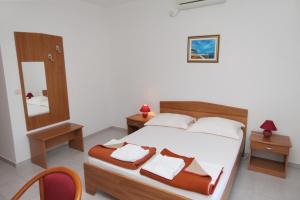 Apartments and rooms by the sea Vinjerac, Zadar - 3248