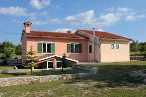 Secluded family friendly house Kapelica, Labin - 5536