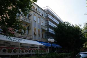 Apartments by the sea Crikvenica - 5563 