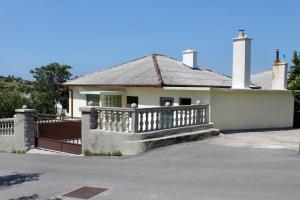 Apartments with parking space Senj - 5572