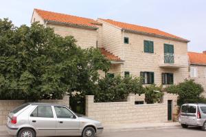 Apartments with WiFi Supetar, Brac - 5667