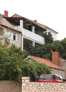 Apartments with WiFi Supetar, Brac - 5667