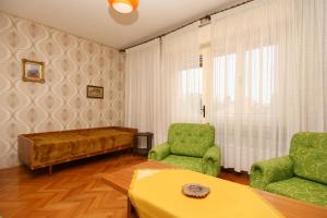 Apartments with a parking space Jadranovo, Crikvenica - 5543