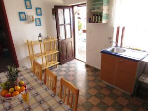 Seaside secluded apartments Cove Pobij, Hvar - 5633