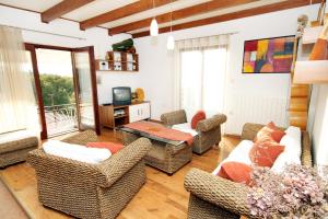 Two-Bedroom Apartment with Terrace and Sea View room in Apartments by the sea Klenovica Novi Vinodolski - 5580