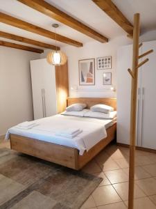 One-Bedroom Apartment with Terrace room in Apartments by the sea Klenovica Novi Vinodolski - 5580