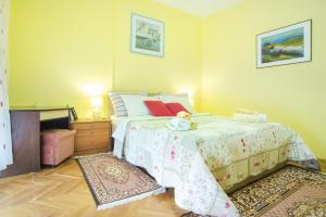 Apartments with a parking space Malinska (Krk) - 5456