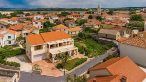 Apartments by the sea Nin, Zadar - 5666