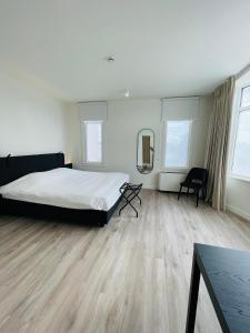 Prestige Double Room with Shower room in Hotel Bell-X