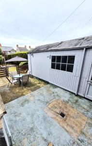 Modern 3 bedroom house close to the city centre