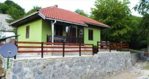 Green Eco Cottage - Prisojak