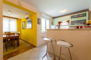 Sunny apartment Lapad