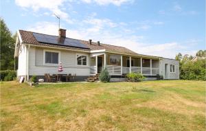 6 Bedroom Pet Friendly Home In Vittaryd