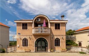 1 Bedroom Lovely Apartment In Jadranovo