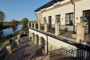 Hotel nad Pilicą