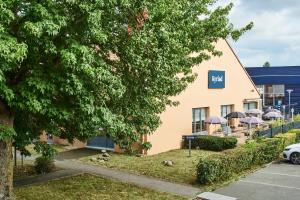 Hotels Kyriad Tarbes Bastillac : photos des chambres