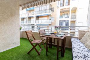 NUEVO a estrenar. Vistas al mar, terraza, ascensor