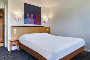 Hotels Kyriad Tarbes Bastillac : photos des chambres