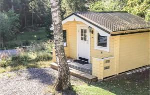 4 Bedroom Cozy Home In Brottby