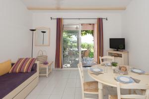 Appart'hotels Residence Marina Di Santa Giulia : photos des chambres