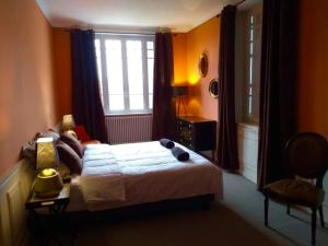 Maisons de vacances La petite duchesse - jaccuzzi : photos des chambres