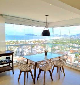 Apartamento SOL DOURADO Vista Mar Guarujá Enseada