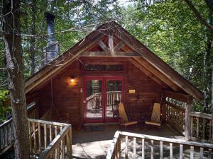 Gatlinburg Area Hottub Cabin - Ladyslipper