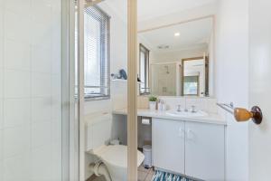 Woodgrove Penthouse - 36 min drive to MEL airport