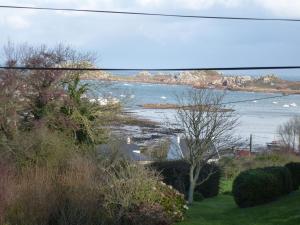 Maisons de vacances Cottage in Plougasnou near Stunning Beaches : photos des chambres